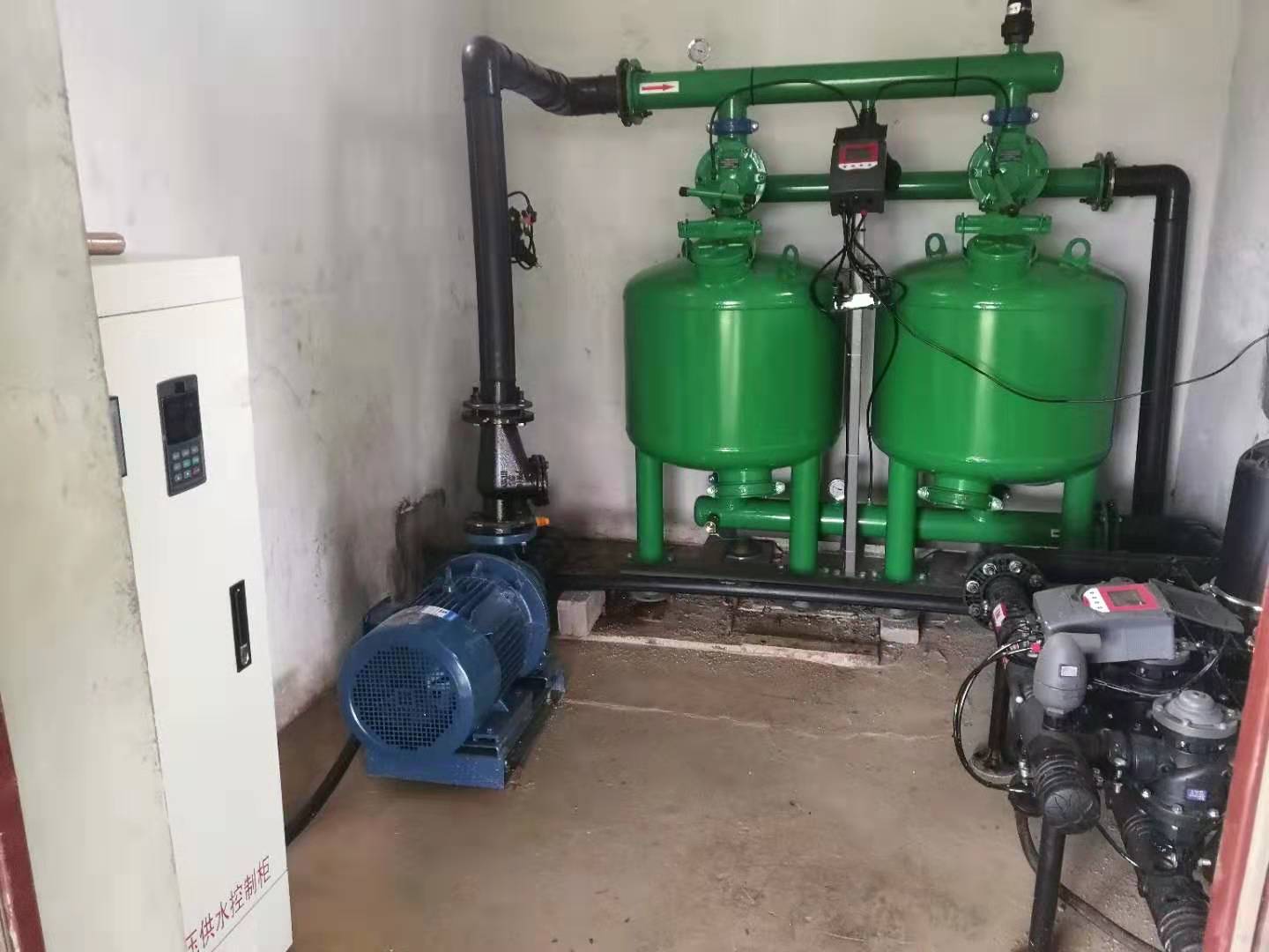 湖南農業水肥一體化灌溉,湖南別墅庭院智能灌溉,長沙沁園灌溉有限公司,湖南足球場噴灌,長沙足球場噴灌,足球場噴灌,足球場灌溉,長沙足球場灌溉,湖南足球場灌溉